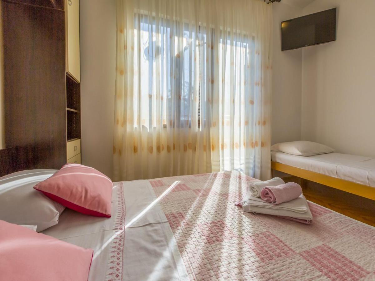 Rooms Zeljka 2 Crikvenica Εξωτερικό φωτογραφία